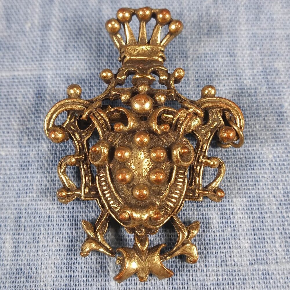 1950s Vintage Crest Pin with Gold Tone Metal and Crown